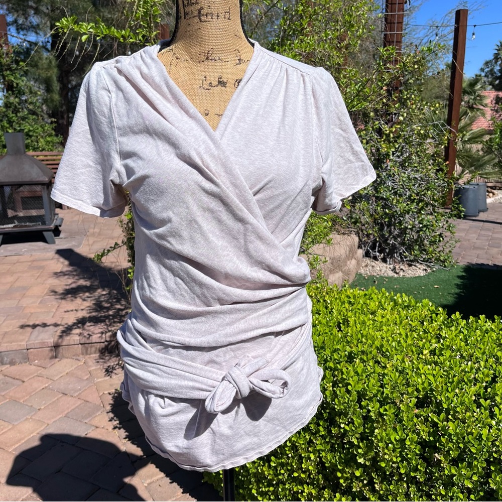 Kindred Bravely Organic Cotton Skin to Skin Wrap Top Large Beige
